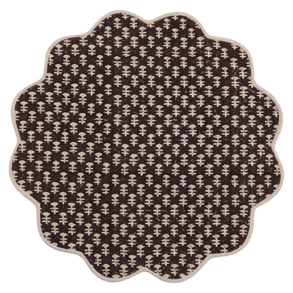 Quilted and scalloped placemats - Boti Coco